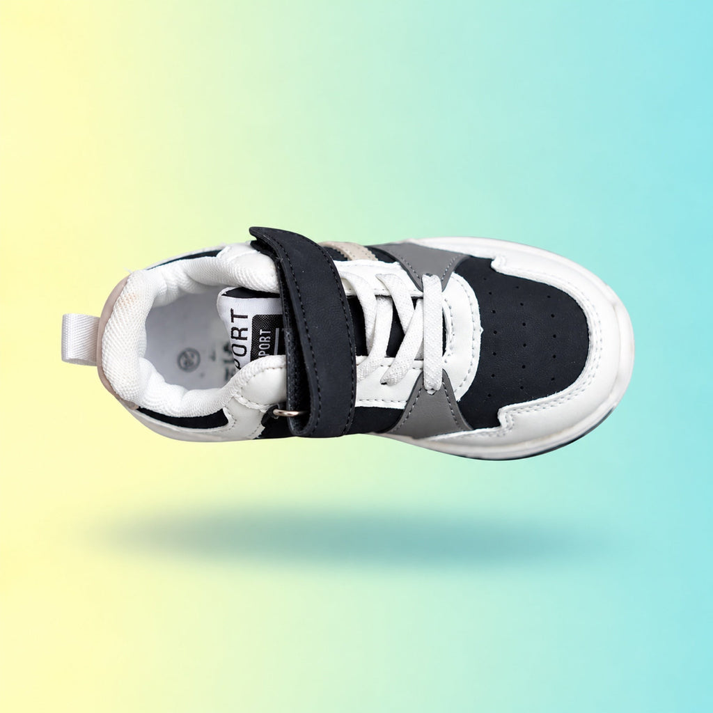 Raver 1002 Sneakers | White & Black