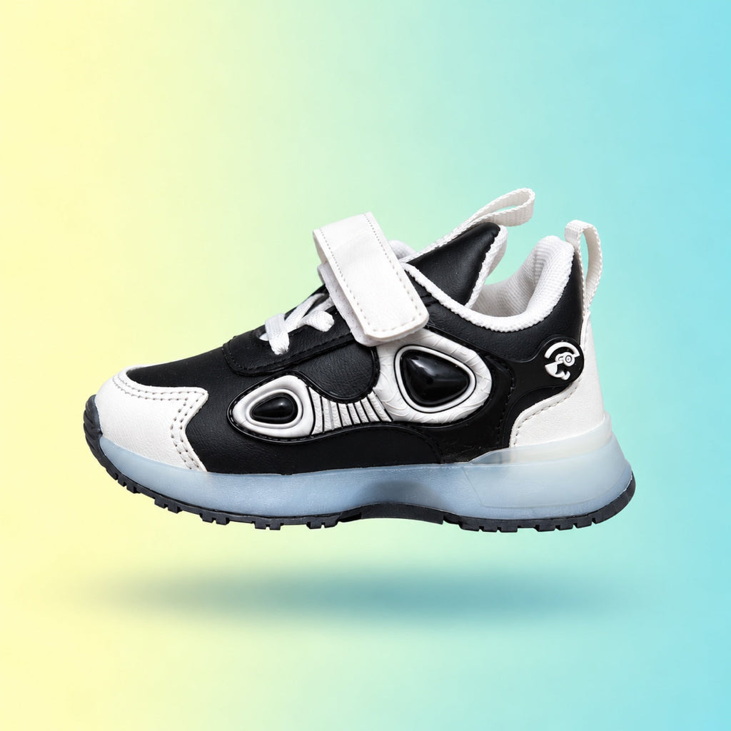 Raver 1006 Sneakers | Black & White