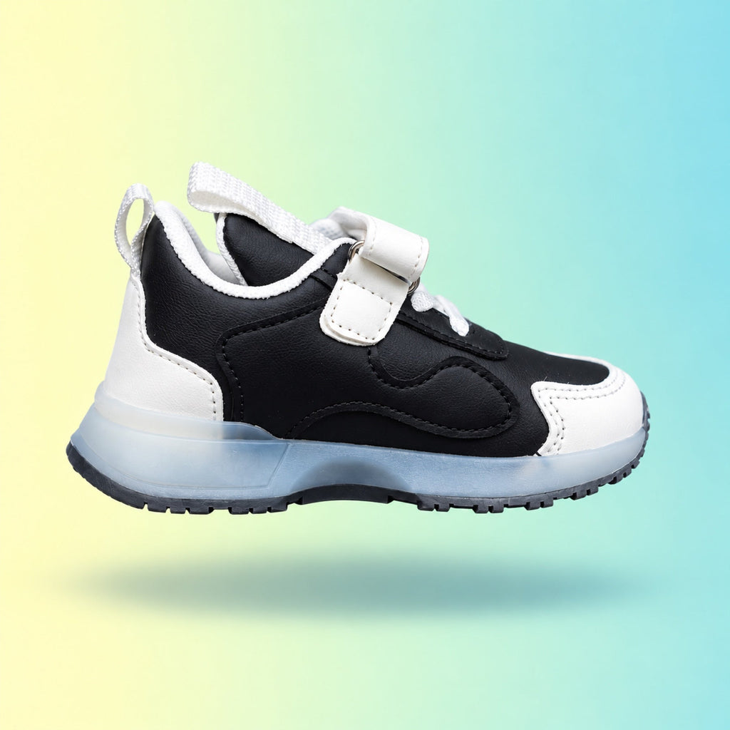 Raver 1006 Sneakers | Black & White